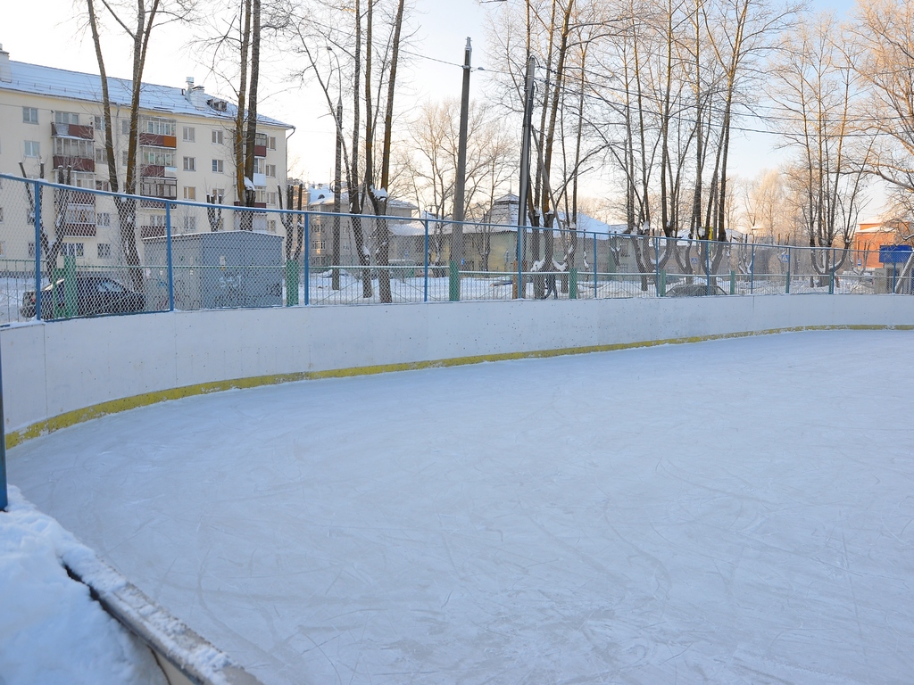 Хоккейный корт на ул. Беляева 