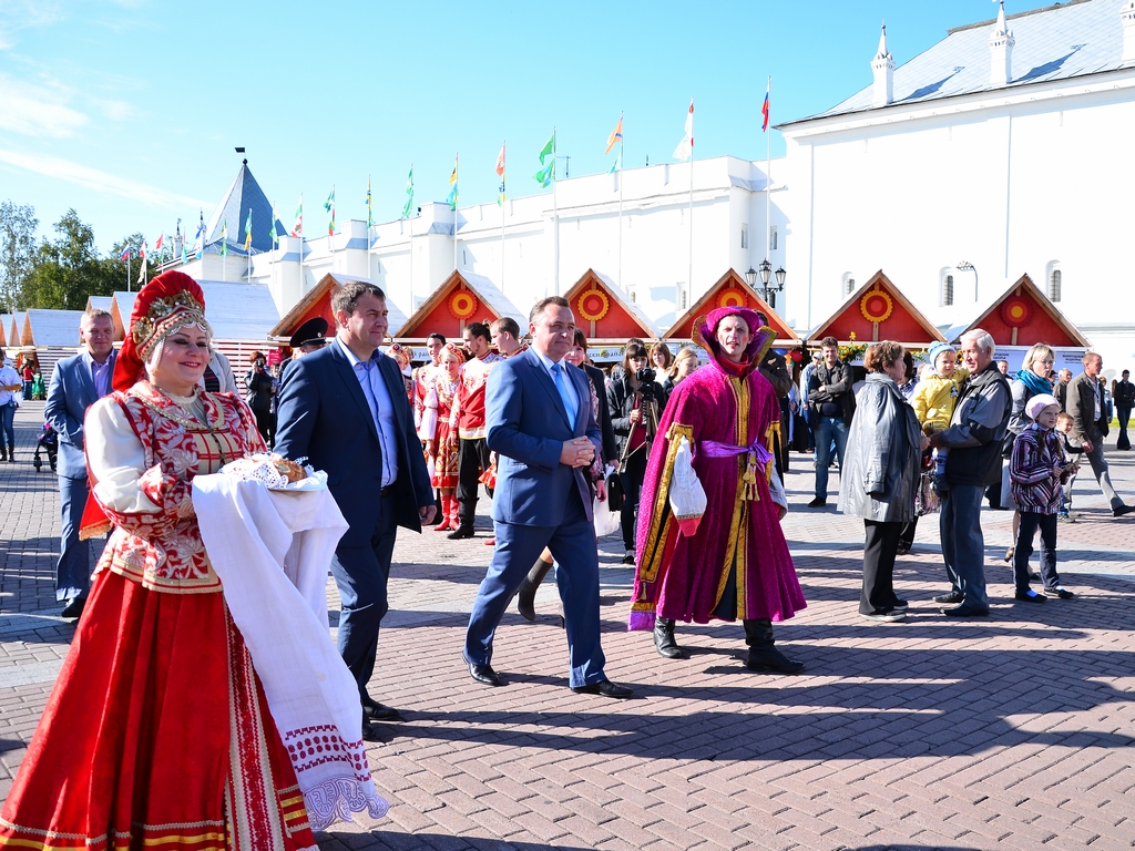 Тысячи вологжан и гостей города побывали на «Вологодской ярмарке – 2013»